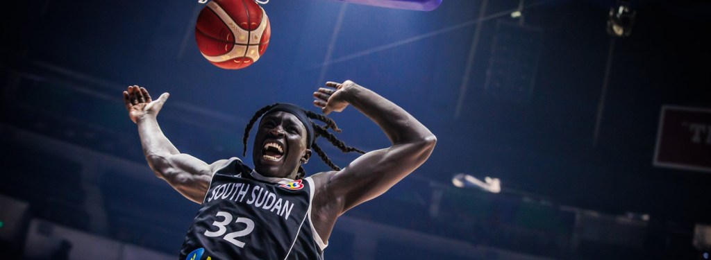 Il Sud Sudan non ha palasport ma conquista le Olimpiadi: dal basket-miracolo all’afro-calcio in ascesa